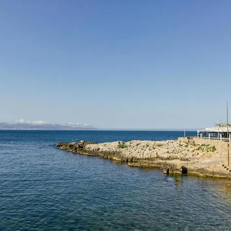By Costa Brava Sandy Beaches * L' Escala